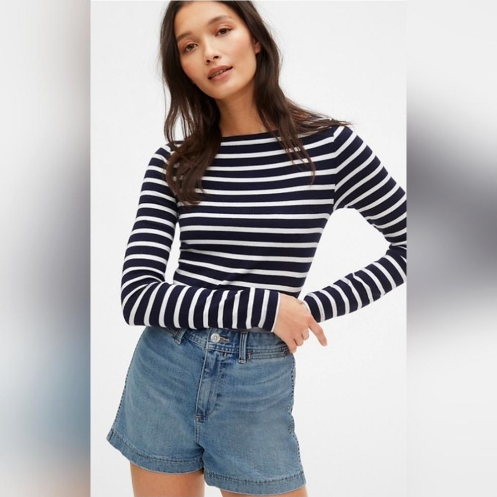 GAP Black and White Striped Tee